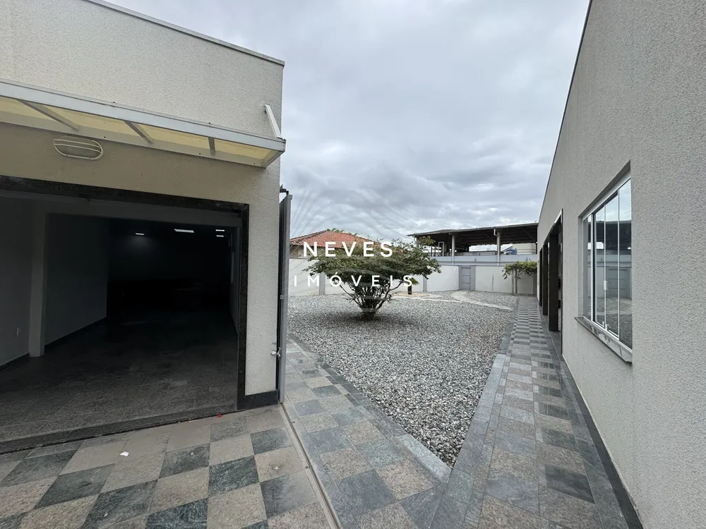 Sala-Conjunto, 400 m² - Foto 1
