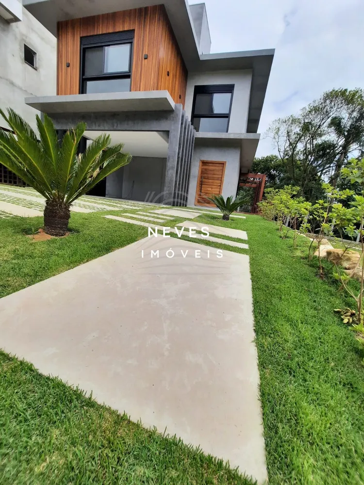 Casa, 3 quartos, 258 m² - Foto 3