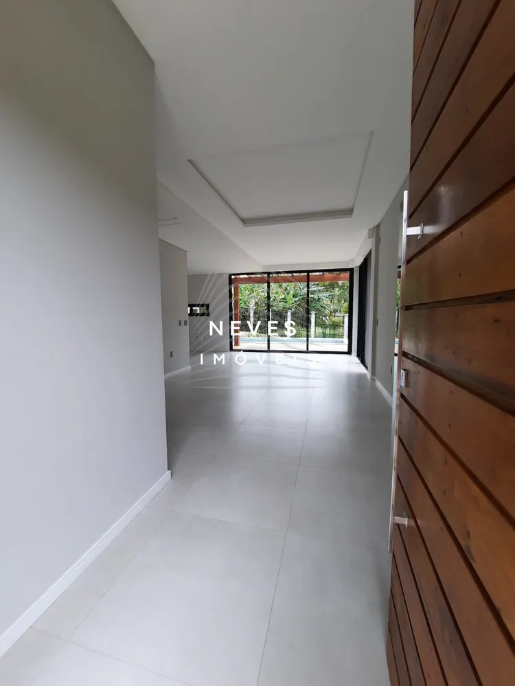 Casa, 3 quartos, 258 m² - Foto 2
