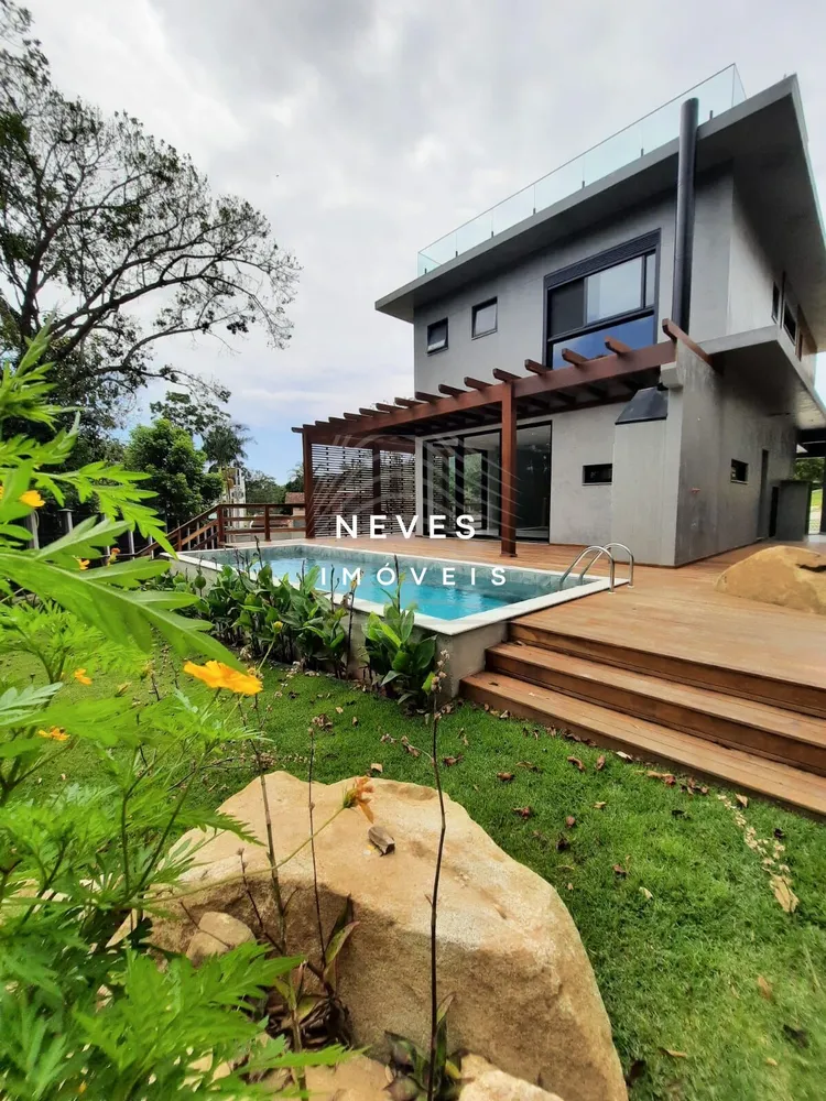 Casa, 3 quartos, 258 m² - Foto 2