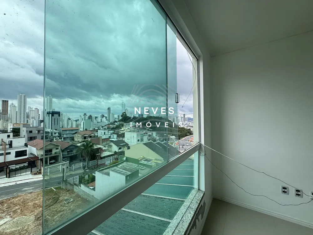 Casa, 4 quartos, 220 m² - Foto 2