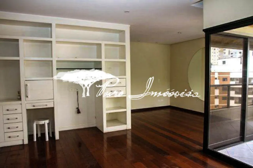 Apartamento, 3 quartos, 140 m² - Foto 1