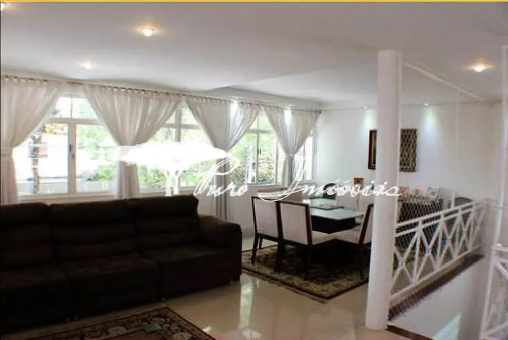 Casa, 3 quartos, 228 m² - Foto 1