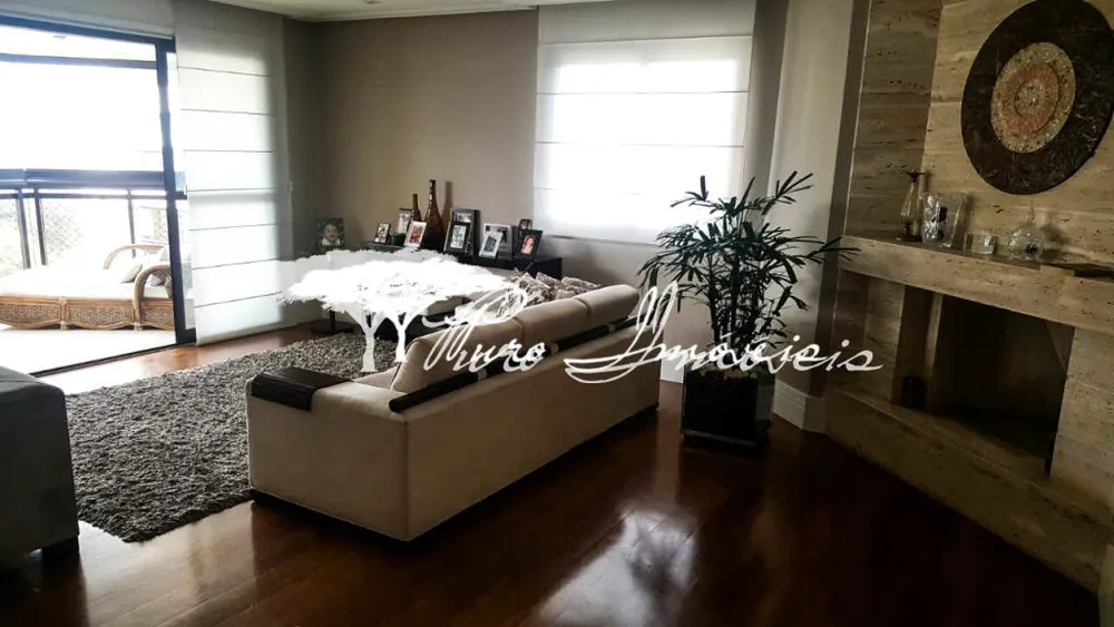 Apartamento, 3 quartos, 200 m² - Foto 1