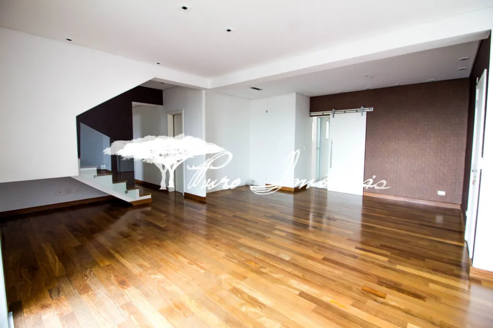 Cobertura, 3 quartos, 232 m² - Foto 1
