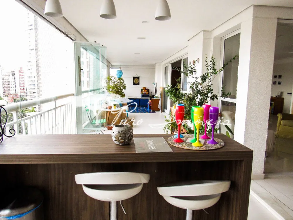 Apartamento, 3 quartos, 199 m² - Foto 2