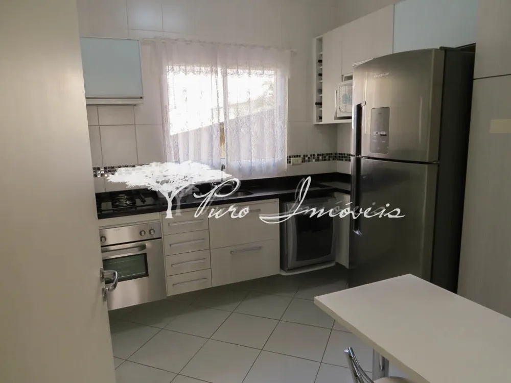 Casa, 3 quartos, 215 m² - Foto 1