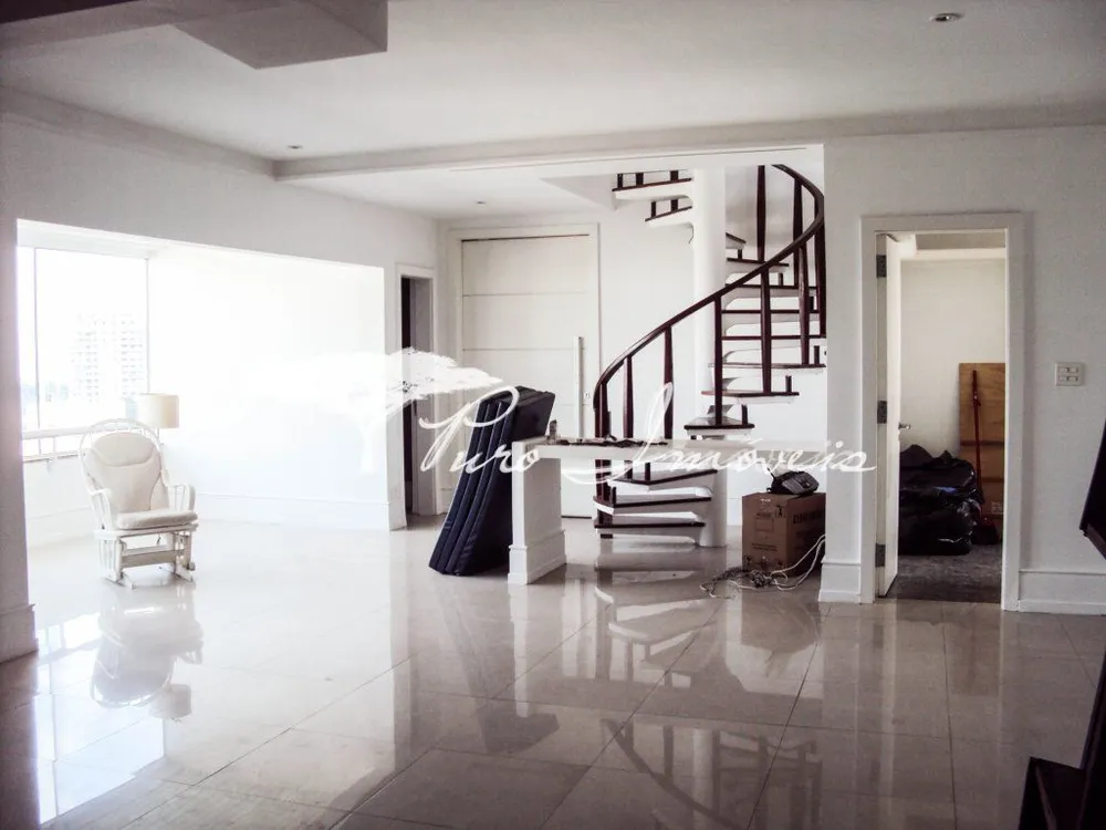Apartamento, 3 quartos, 160 m² - Foto 1