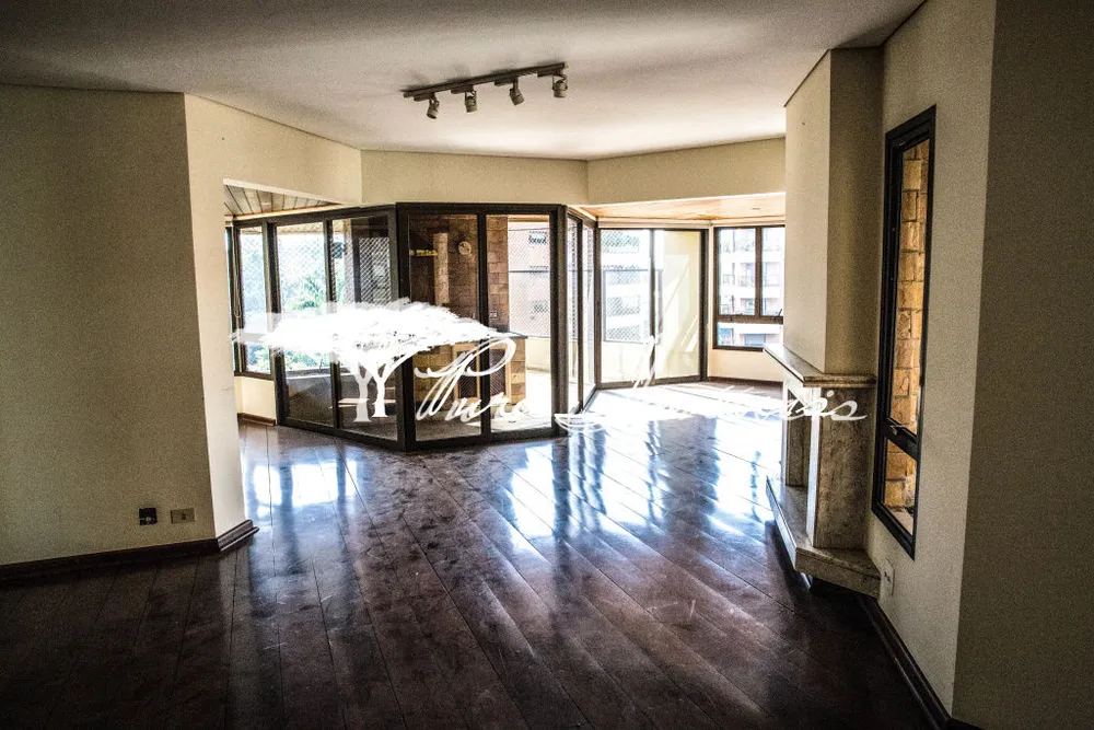 Apartamento, 4 quartos, 212 m² - Foto 1