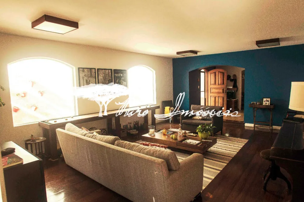 Casa, 3 quartos, 285 m² - Foto 1
