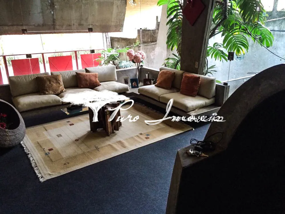 Casa, 3 quartos, 290 m² - Foto 1
