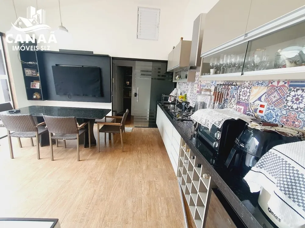 Sobrado, 4 quartos, 360 m² - Foto 2