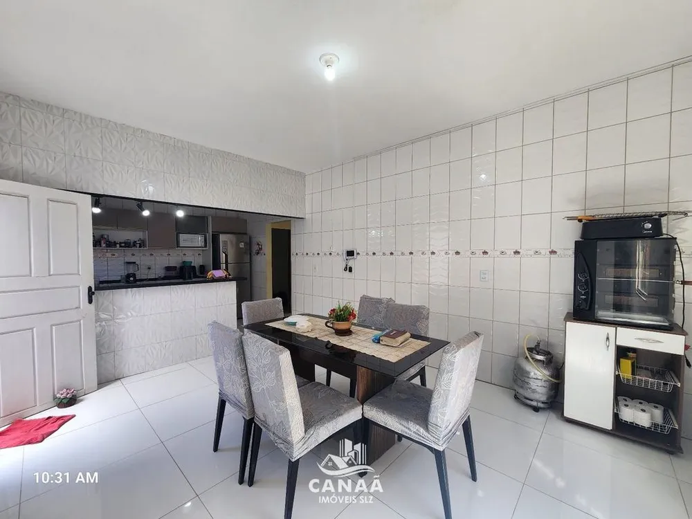Sobrado, 5 quartos, 240 m² - Foto 1