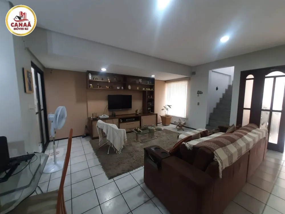 Sobrado, 3 quartos, 200 m² - Foto 1