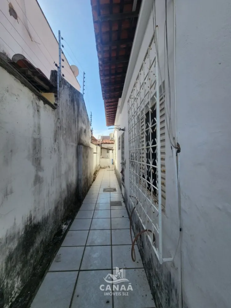 Casa, 4 quartos, 240 m² - Foto 2