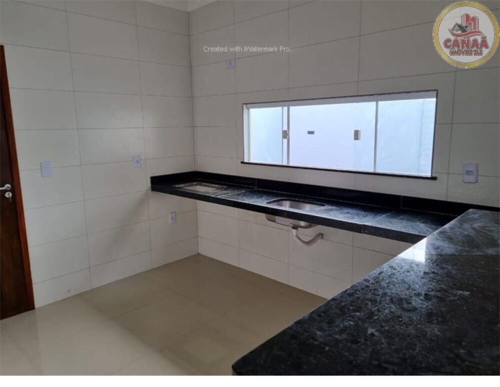 Casa à venda com 2 quartos, 90m² - Foto 9