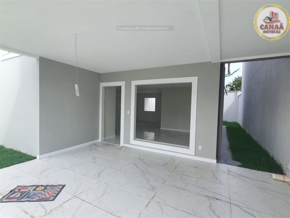 Casa à venda com 4 quartos, 190m² - Foto 2