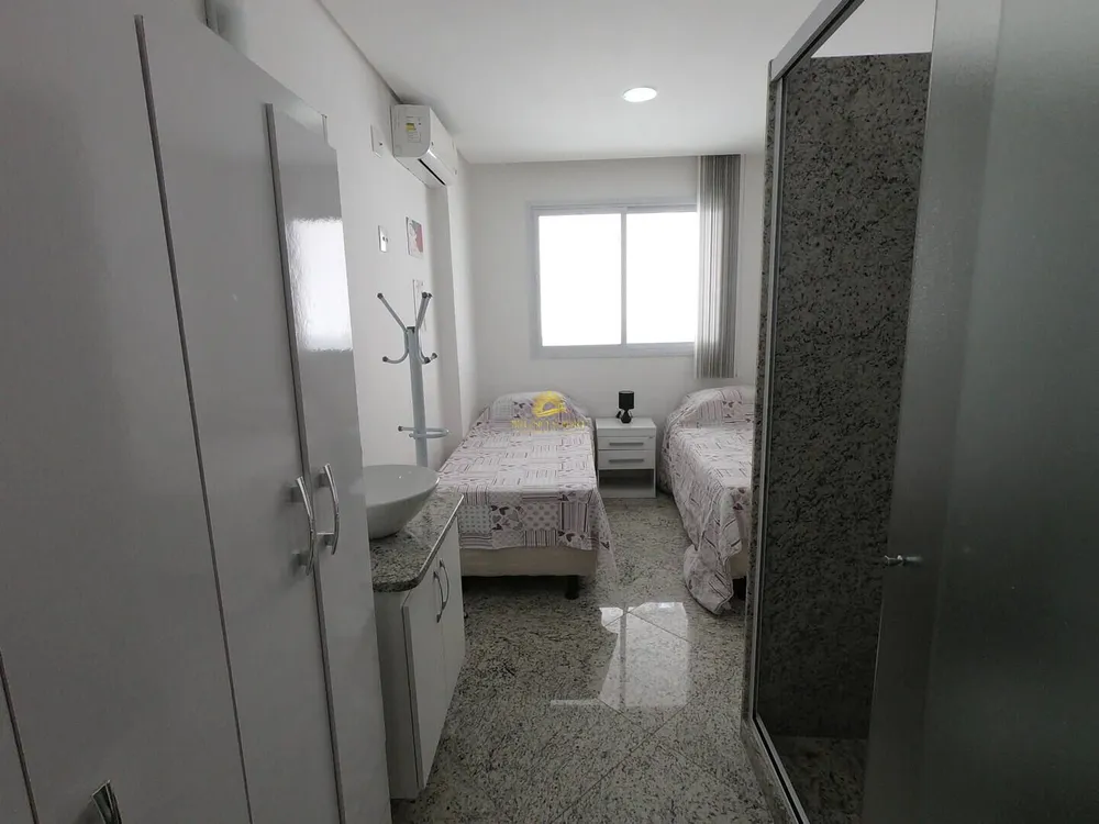 Apartamento, 3 quartos, 130 m² - Foto 1