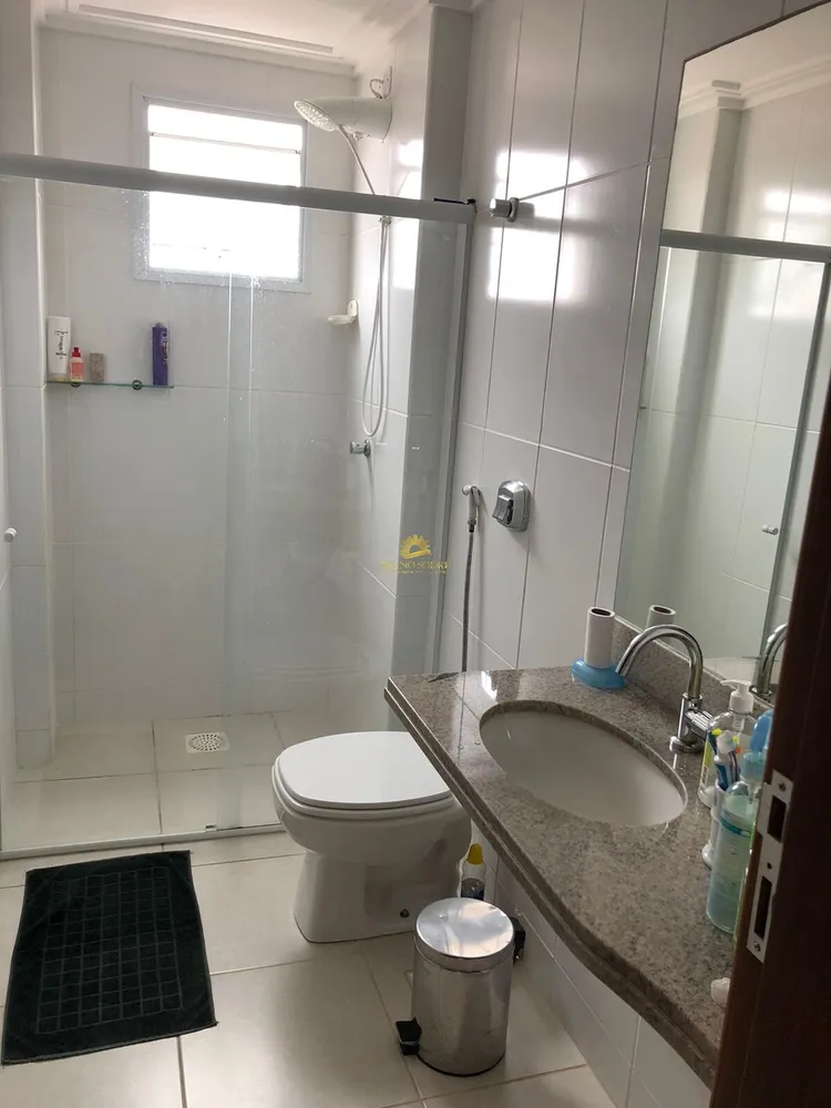 Apartamento, 3 quartos, 130 m² - Foto 2