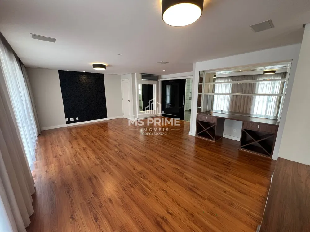 Apartamento, 3 quartos, 133 m² - Foto 1