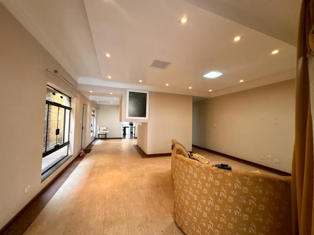 Sobrado, 3 quartos, 245 m² - Foto 1