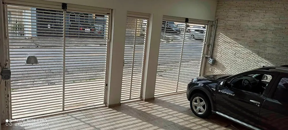 Casa, 3 quartos, 210 m² - Foto 2