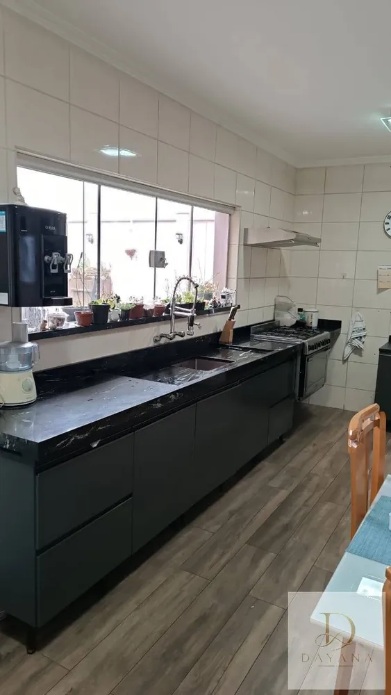 Casa, 4 quartos, 285 m² - Foto 9
