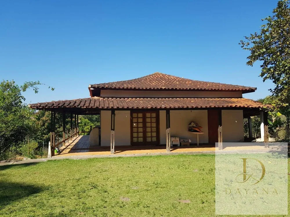 Chácara, 5 quartos, 2800 m² - Foto 1
