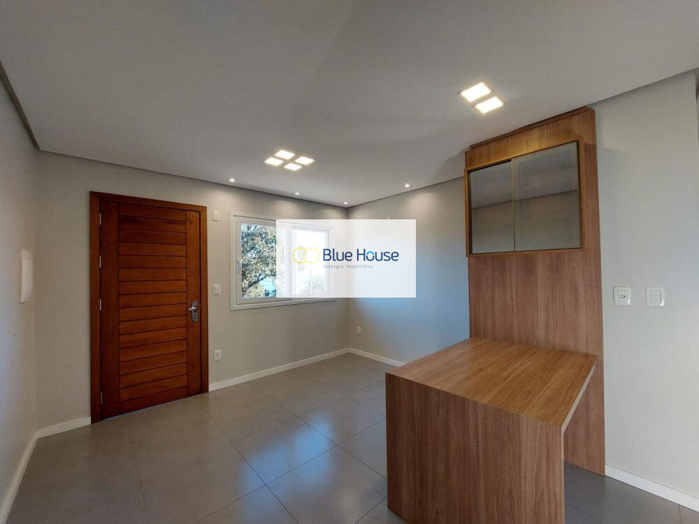 Casa para alugar com 2 quartos, 55m² - Foto 4