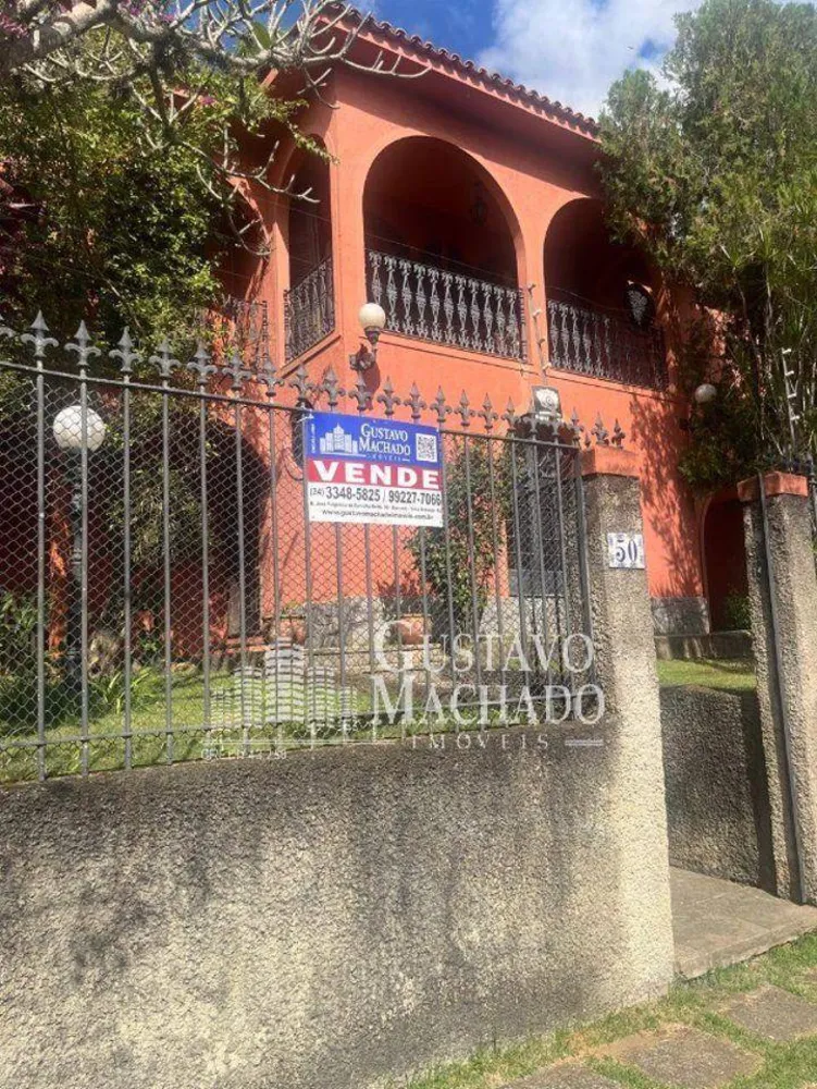 Casa, 3 quartos, 264 m² - Foto 3