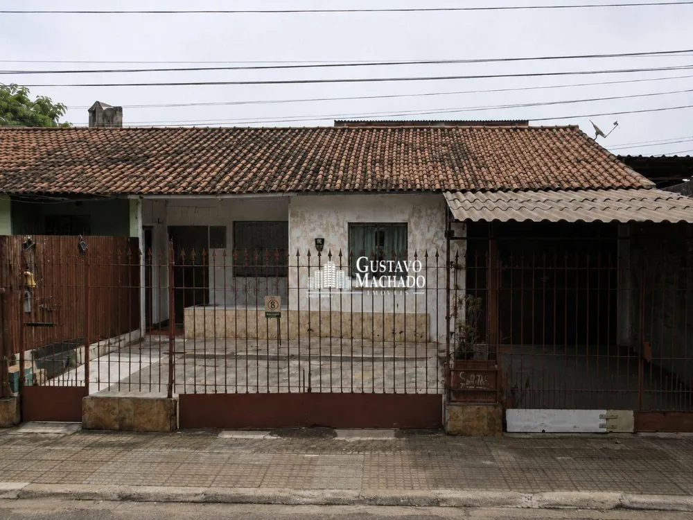 Casa, 4 quartos, 235 m² - Foto 1