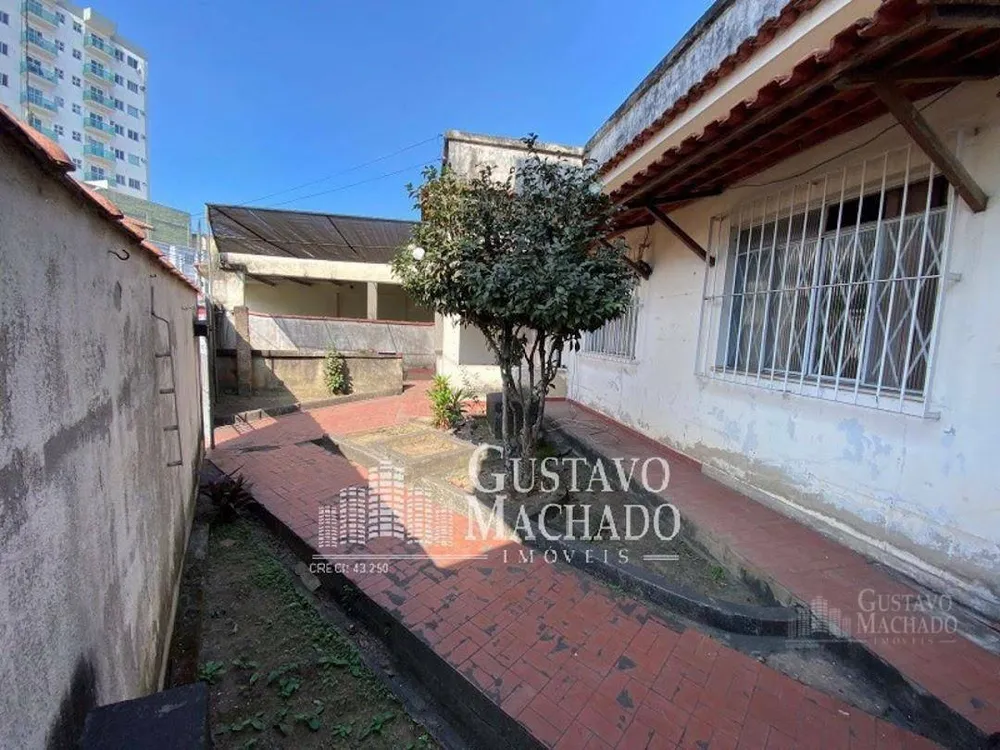 Casa, 6 quartos, 330 m² - Foto 1