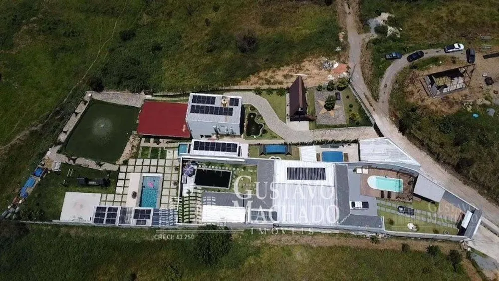 Chácara, 3 quartos, 2350 m² - Foto 1
