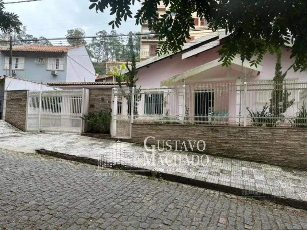 Casa, 3 quartos, 206 m² - Foto 1