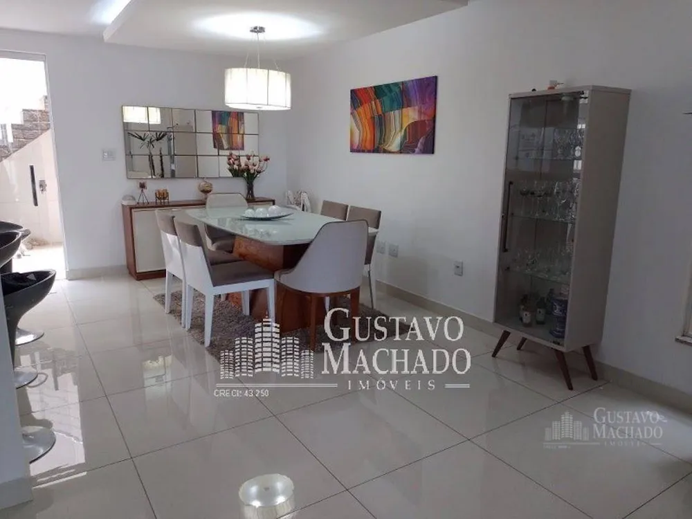 Casa, 4 quartos, 250 m² - Foto 1
