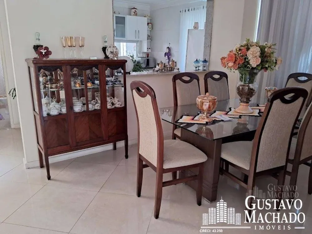 Casa, 4 quartos, 231 m² - Foto 9