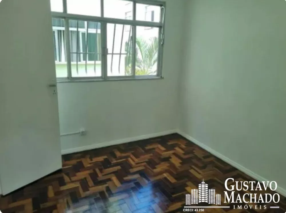 Apartamento à venda com 3 quartos, 75m² - Foto 2