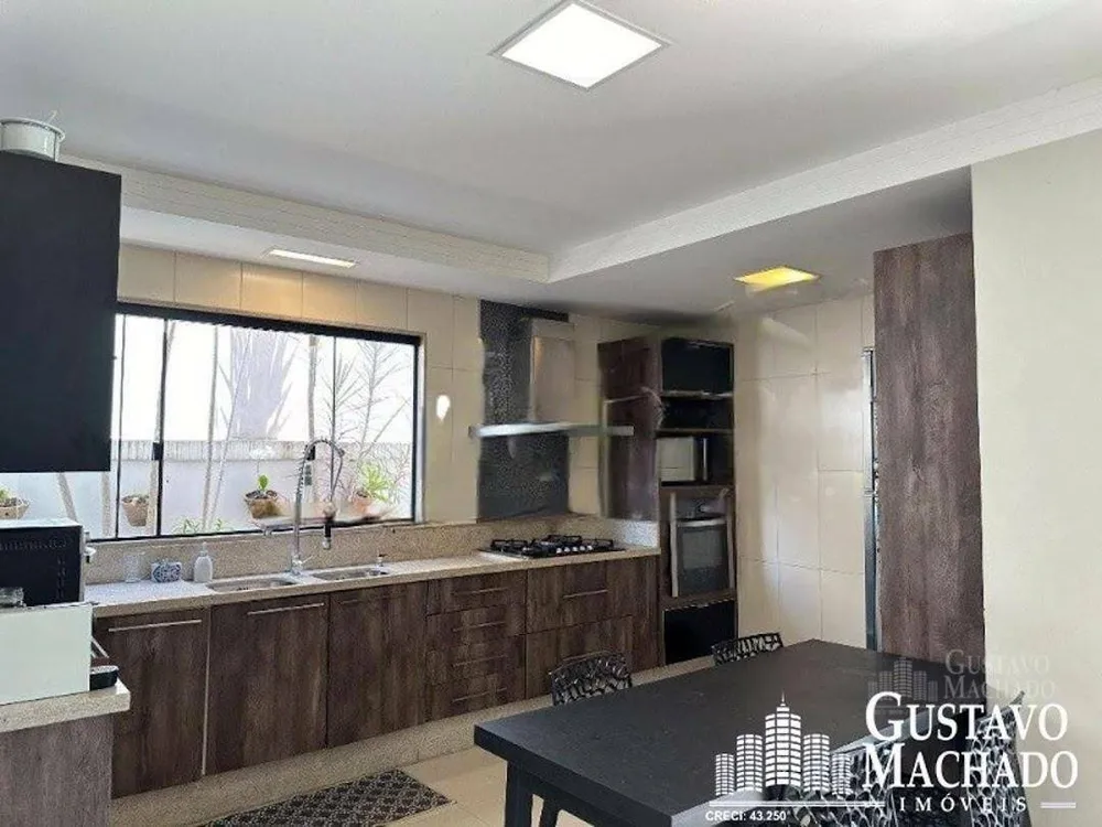 Casa, 3 quartos, 235 m² - Foto 9