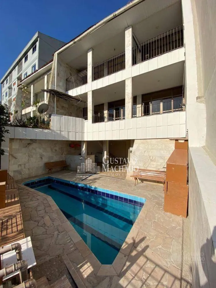 Casa, 4 quartos, 220 m² - Foto 1