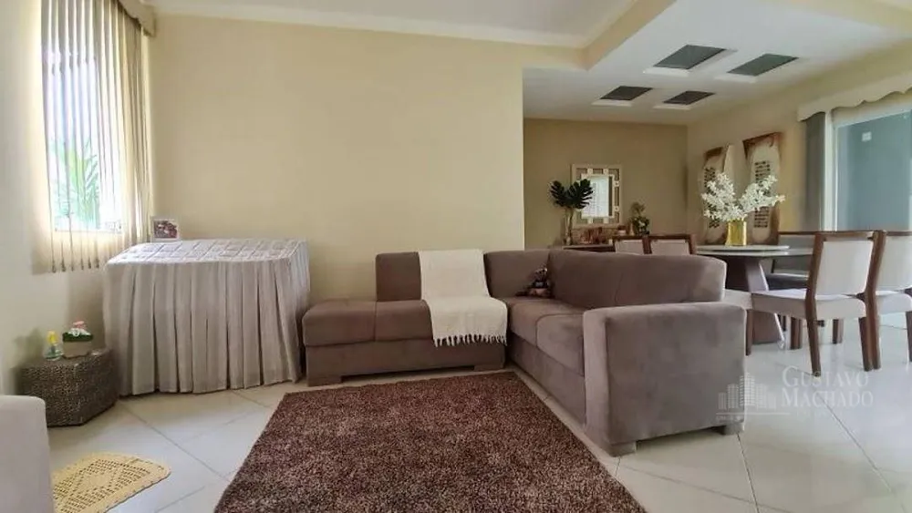 Casa, 3 quartos, 272 m² - Foto 2