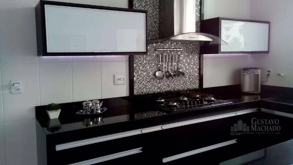 Casa, 3 quartos, 272 m² - Foto 8