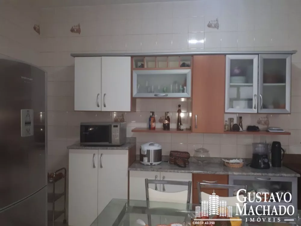 Casa, 3 quartos, 210 m² - Foto 8