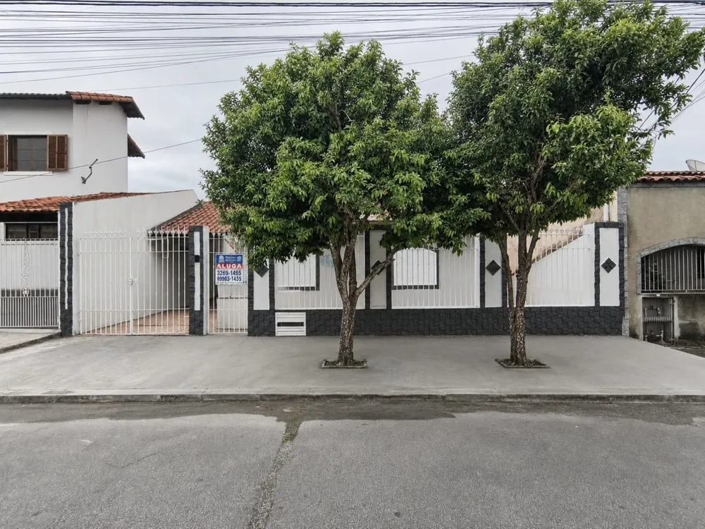 Casa, 4 quartos, 142 m² - Foto 1