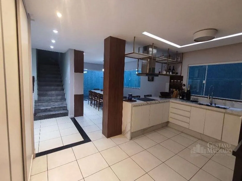 Casa, 4 quartos, 250 m² - Foto 14