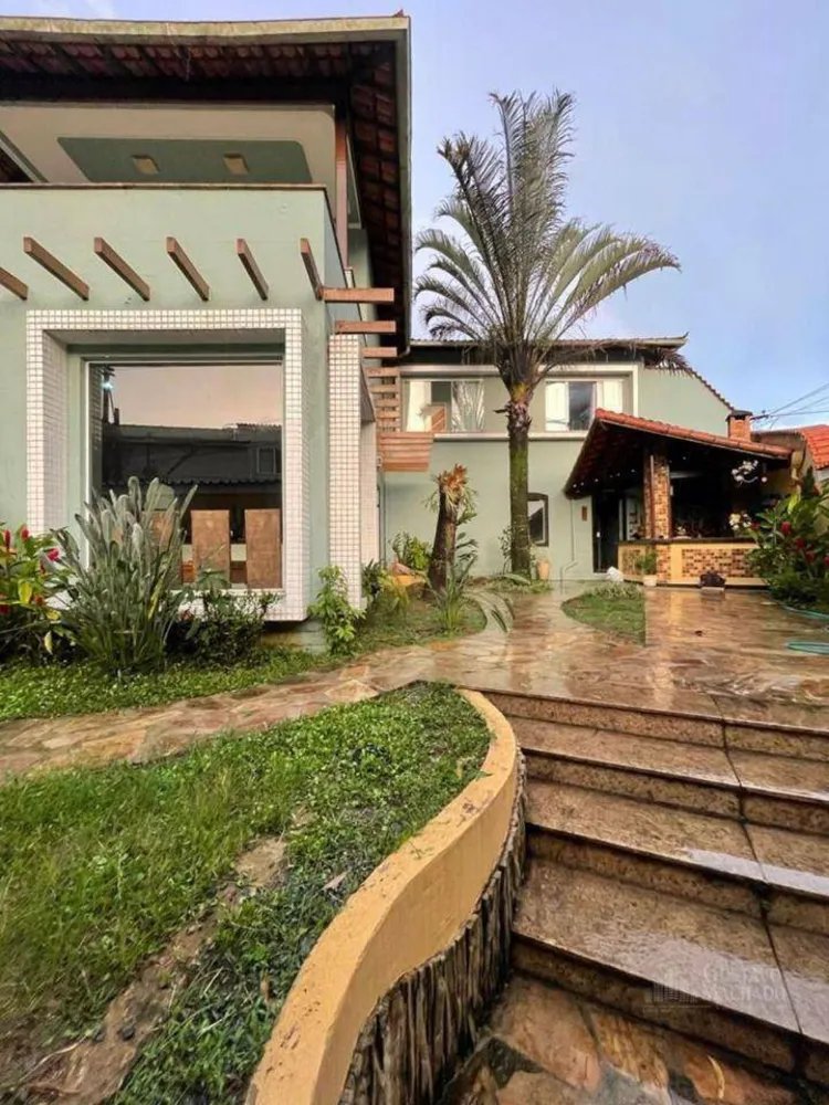 Casa, 4 quartos, 250 m² - Foto 1