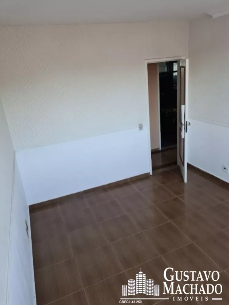 Apartamento à venda com 3 quartos, 96m² - Foto 3