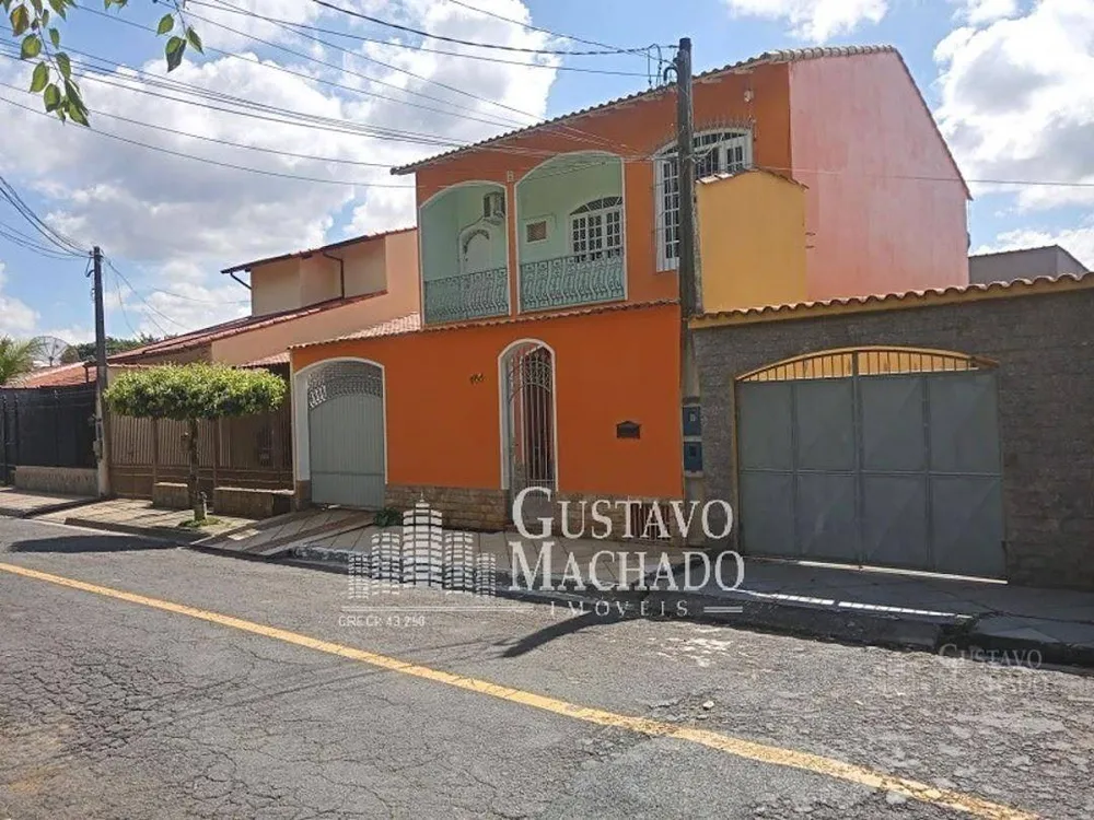 Casa, 4 quartos, 172 m² - Foto 1