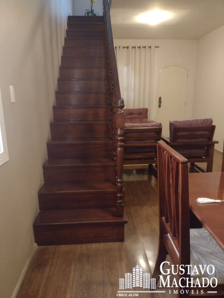 Casa à venda com 5 quartos, 312m² - Foto 1