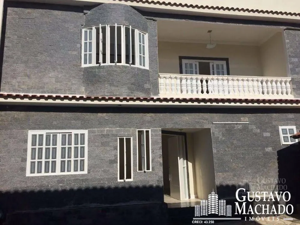 Casa, 6 quartos, 180 m² - Foto 1
