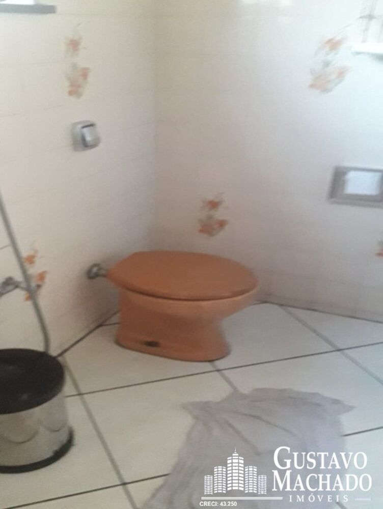 Casa à venda com 2 quartos, 110m² - Foto 4